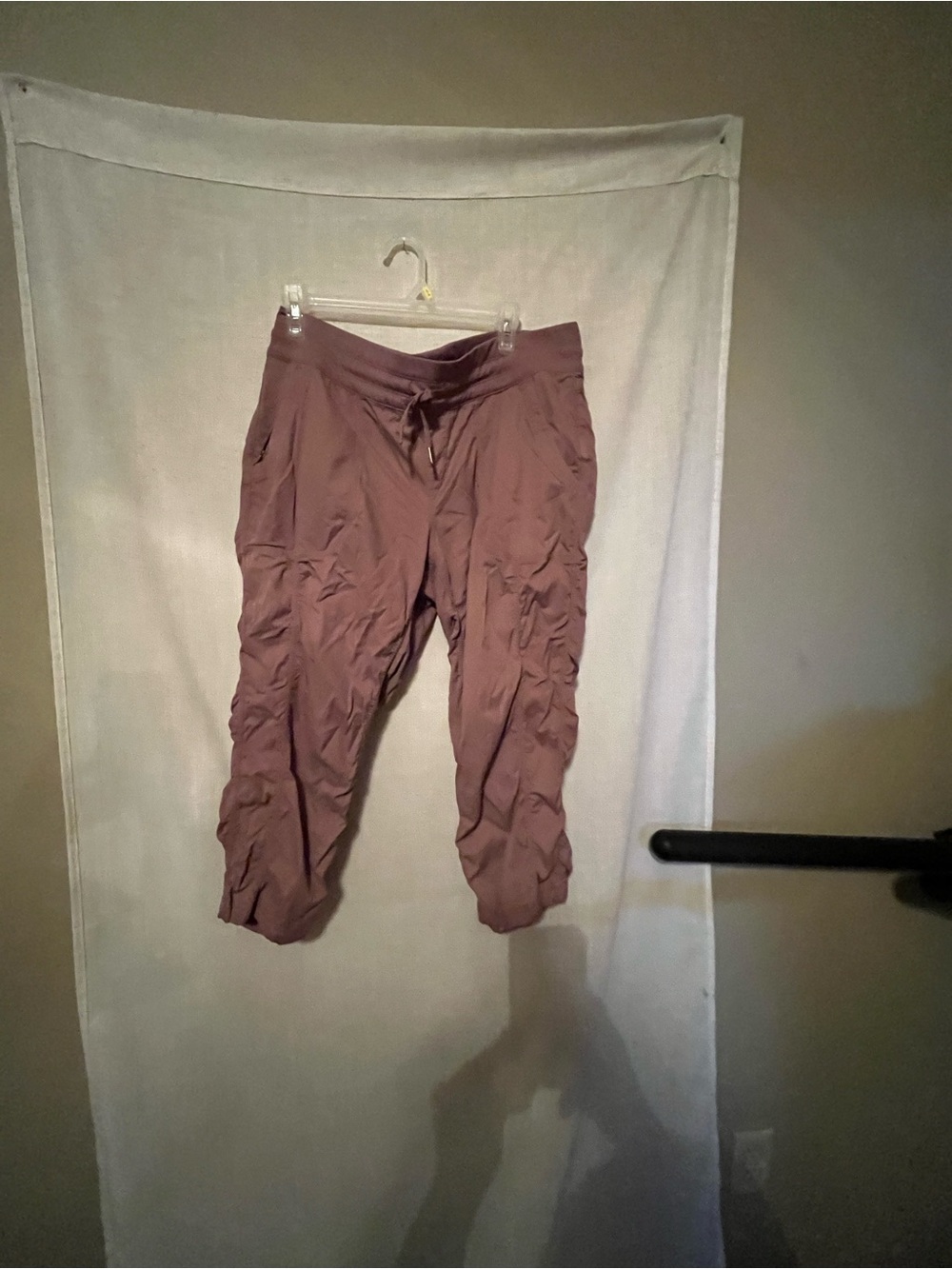 The North Face Women's Cropped Drawstring Casual Pants - Mauve